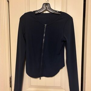 ALO Yoga Black Fitted Long Sleeve Zippered Blouse